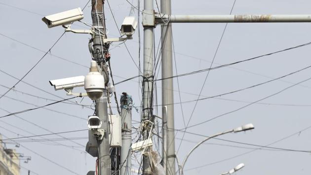 Installation of CCTVs across the Capital was one of the major poll promises of AAP during the 2015 elections. (Virendra Singh Gosain/HT PHOTO) Installation of CCTVs across the Capital was one of the major poll promises of AAP during the 2015 elections. (Virendra Singh Gosain/HT PHOTO)