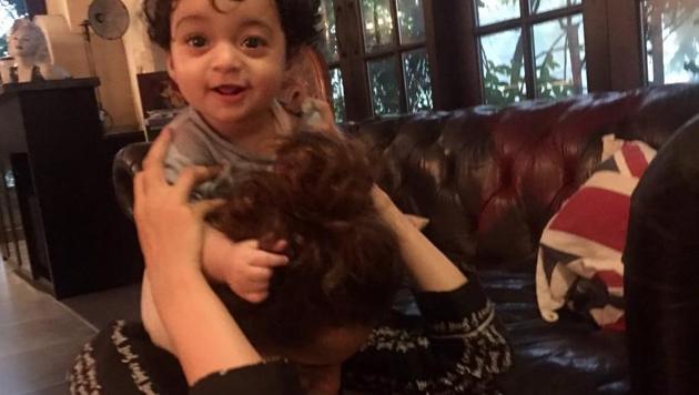 Kangana Ranaut playing with Prithvi. (Photo: Twitter/Rangoli Chandel) Kangana Ranaut playing with Prithvi. (Photo: Twitter/Rangoli Chandel)