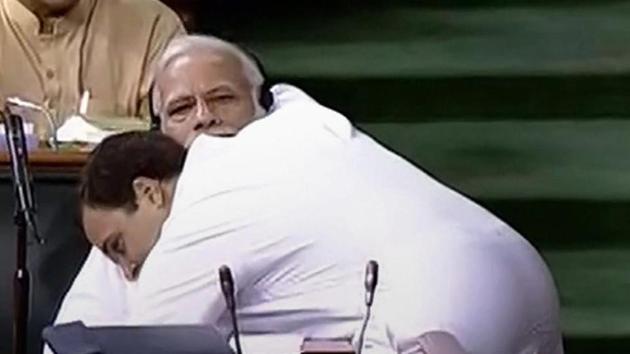 A curious case of arms engaging in hug-lomacy that saw political heads minding their ‘P’s and cues’.(HT Photo) A curious case of arms engaging in hug-lomacy that saw political heads minding their ‘P’s and cues’.(HT Photo)