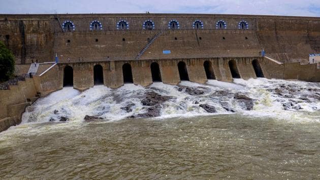Mettur dam gates opened to release disputed-river Cauvery water, after the Tamil Nadu chief minister Edappadi K Palaniswami ordered release, in Salem on Thursday.(PTI Photo)