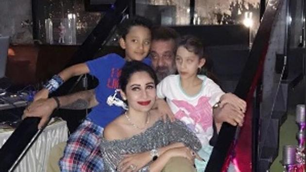 Maanayata Dutt celebrated her birthday with husband Sanjay Dutt and kids.