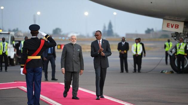 Narendra Modi with Rwanda president Paul Kagame at Kigali International Airport.(Photo: Twitter/@PMOIndia) Narendra Modi with Rwanda president Paul Kagame at Kigali International Airport.(Photo: Twitter/@PMOIndia)