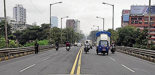 The ROB will be closed for vehicles as well as pedestrians. (HT File Photo) The ROB will be closed for vehicles as well as pedestrians. (HT File Photo)