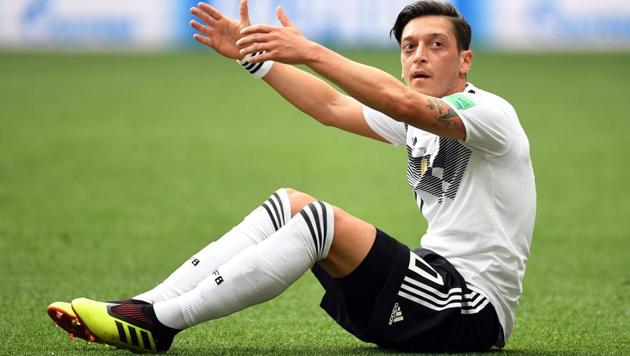 Mesut Ozil, criticized for his controversial photograph with Turkish President Recep Tayyip Erdogan, said on July 22, 2018 that he will quit the Germany national football team.(AFP)