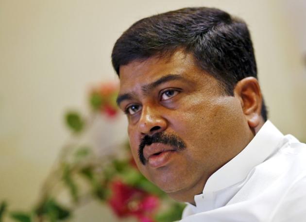 India, Iran’s top oil client after China, shipped in 5.67 million tonnes or about 4,57,000 barrels per day (bpd) of oil from Iran in the first three months of this fiscal year, petroleum minister Dharmendra Pradhan told lawmakers in Lok Sabha in a written reply.(Reuters/File Photo)