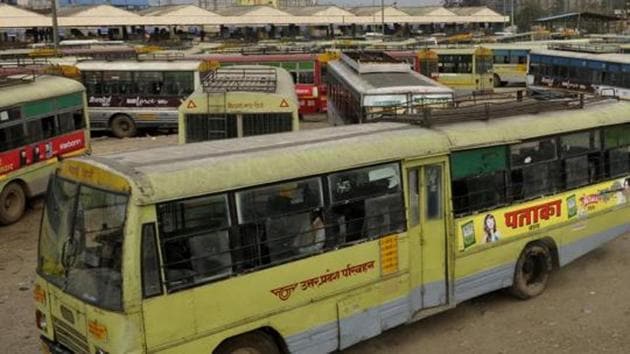 The ministry of petroleum and natural gas told the Supreme Court that sale and manufacture of BS-VI non-compliant vehicles from April 1, 2020, would have an adverse affect since investment of around ₹28,000 crore has already been made for having a cleaner BS-VI fuel. (HT/Photo for representation) The ministry of petroleum and natural gas told the Supreme Court that sale and manufacture of BS-VI non-compliant vehicles from April 1, 2020, would have an adverse affect since investment of around ₹28,000 crore has already been made for having a cleaner BS-VI fuel. (HT/Photo for representation)