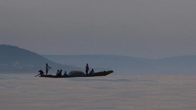 Fishermen head out to the sea on the Bay of Bengal near Visakhapatnam.(AFP Photo/Representative image) Fishermen head out to the sea on the Bay of Bengal near Visakhapatnam.(AFP Photo/Representative image)