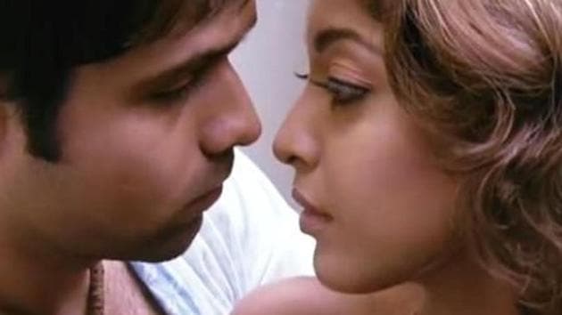 Emraan Hashmi and Tanushree Dutta in a still from Aashiq Banaya Aapne.