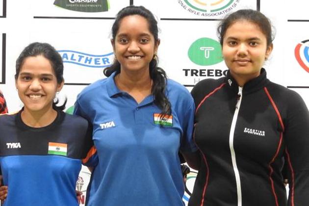 (Left to Right) Shreya Agrawal, Elavenil Valarivan and Manini Kaushik will be representing India at the world championship.(HT PHOTO)