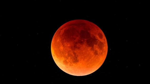 Lunar eclipse 2018: A lunar eclipse happens when the moon passes behind the earth and is eclipsed by the Earth’s shadow.(Shutterstock)