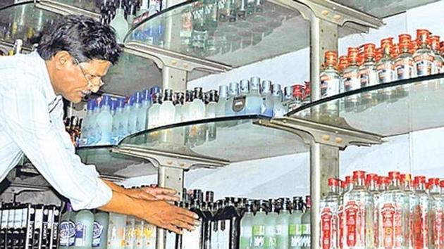 Liquor is often sold above the printed maximum retail price and could vary anything between Rs 10-Rs 50 per bottle depending on the brand and quantity.(HT File)