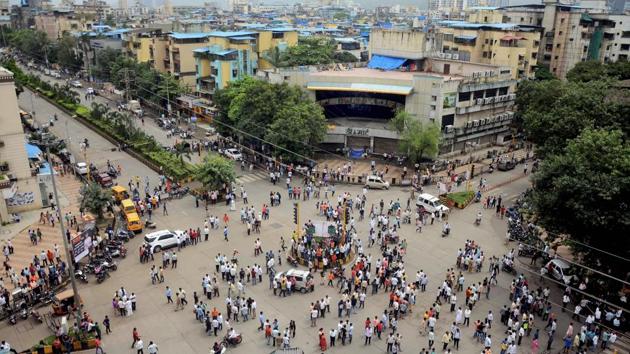 Maratha Kranti Morcha activists during statewide bandh called for reservations in jobs and education Navi Mumbai on July 25, 2018. Internet services in Navi Mumbai township have been suspended since early Thursday.(PTI Photo)