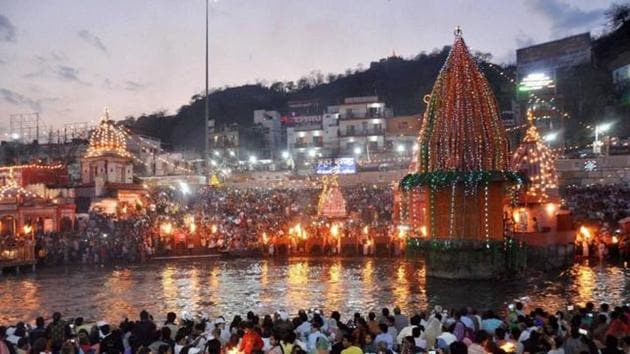 The famous Ganga aarti ritual is usually held in the evening at Dashashwamedh Ghat in Varanasi and Har Ki Pauri in Haridwar.(File photo)