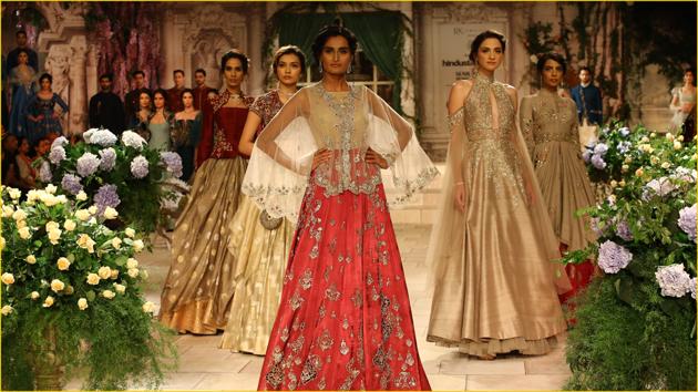 Reminiscent of a royal era: Are you a bride-to-be? Look every inch sophisticated in these colonial era-inspired ornaments by RK Jewellers South Extension II. (ICW 2018)
