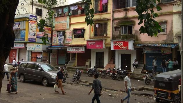 Shops and markets in Kopar Khairane, however, remained shut even on Friday.(Bachchan Kumar)