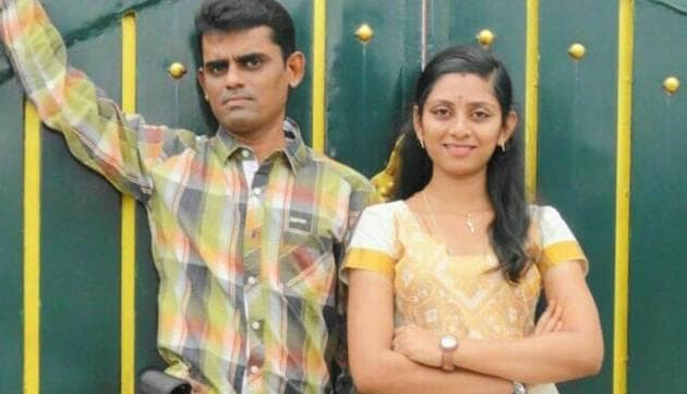 Karthikeyan and his wife Krithiga had planned a natural delivery at home.(HT Photo)