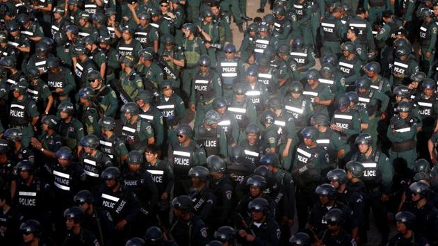 Cambodia's armed forces display antiriot gear and assault rifles at the Olympic stadium ahead of a general election, in Phnom Penh, Cambodia on July 25, 2018. (Samrang Pring / REUTERS) Cambodia's armed forces display antiriot gear and assault rifles at the Olympic stadium ahead of a general election, in Phnom Penh, Cambodia on July 25, 2018. (Samrang Pring / REUTERS)