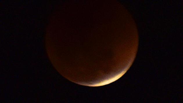 A blood moon visible in Noida in January 2018. The best time to view the lunar eclipse will be around 1:51 am on Saturday. The total phase of eclipse will end at 2:43 am. (Virendra Singh Gosain/HT Photo) A blood moon visible in Noida in January 2018. The best time to view the lunar eclipse will be around 1:51 am on Saturday. The total phase of eclipse will end at 2:43 am. (Virendra Singh Gosain/HT Photo)