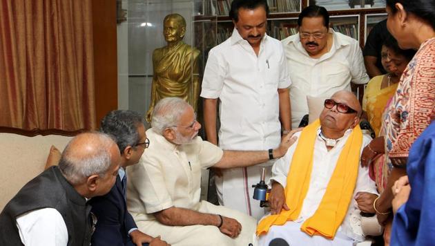 File photo of Prime Minister Narendra Modi visiting DMK president M Karunanidhi in Chennai.(PTI File Photo)