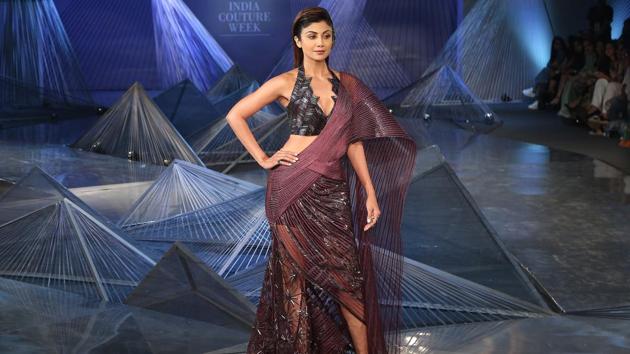 Shilpa Shetty wore a plum outfit by Amit Aggarwal and was the showstopper at his show at India Couture Week 2018. (Amal KS/HT Photo)