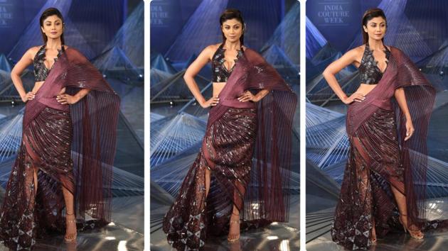 The actor stunned, as she always does, in a luxurious red carpet-worthy saree from Aggarwal’s collection, Crystalis. (Amal KS/HT Photo) The actor stunned, as she always does, in a luxurious red carpet-worthy saree from Aggarwal’s collection, Crystalis. (Amal KS/HT Photo)