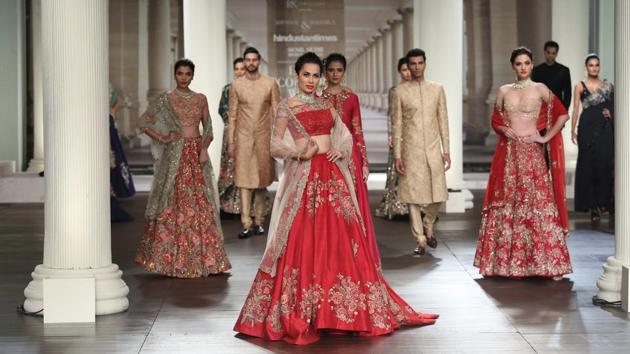The Ahmedabad-based designer duo, Shyamal and Bhumika, have always stunned with their innovations in traditional occasion wear. (amal ks/ht photo) The Ahmedabad-based designer duo, Shyamal and Bhumika, have always stunned with their innovations in traditional occasion wear. (amal ks/ht photo)