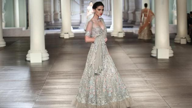 The designers showcased lehengas, anarkalis, sarees and sherwanis in natural, diaphanous fabrics that were both bold and classic. (amal ks/ht photo) The designers showcased lehengas, anarkalis, sarees and sherwanis in natural, diaphanous fabrics that were both bold and classic. (amal ks/ht photo)