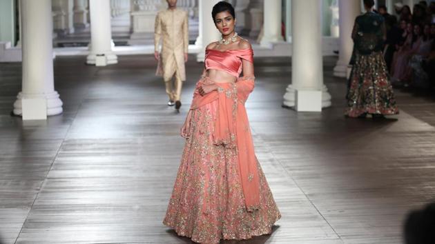 Statement sleeves were the focal point of many of their ensembles. (amal ks/ht photo) Statement sleeves were the focal point of many of their ensembles. (amal ks/ht photo)