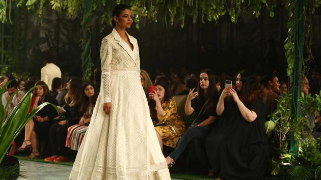 Colours, like, corals, greens, whites, gold and blues made their presence felt. And so did soft pastel-hued handwoven fabrics, like, kinkhab Benarasi, organza, merino wool, muga silk, georgettes, chiffons and chanderi (enhanced with golden and silver warps, traditionally known as zari). (jasjeet plaha/ht photo) Colours, like, corals, greens, whites, gold and blues made their presence felt. And so did soft pastel-hued handwoven fabrics, like, kinkhab Benarasi, organza, merino wool, muga silk, georgettes, chiffons and chanderi (enhanced with golden and silver warps, traditionally known as zari). (jasjeet plaha/ht photo)