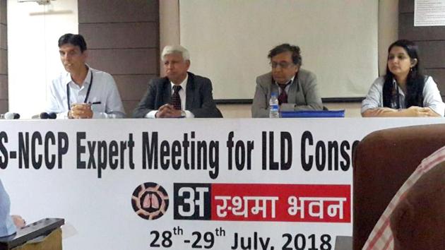 Experts at a meeting over ILD in Jaipur on Sunday.(HT PHOTO)