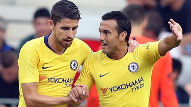 Chelsea's forward Pedro (R) celebrates after scoring a goal against Inter Milan.(AFP)