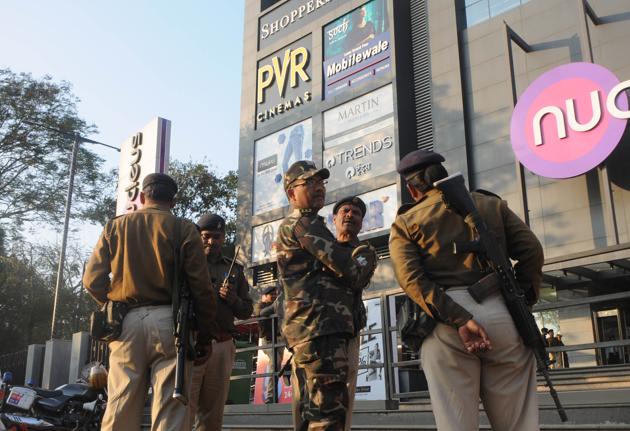 :Heavy police force deployed outside multiplexes in Ranchi, India. (HT File Photo) :Heavy police force deployed outside multiplexes in Ranchi, India. (HT File Photo)