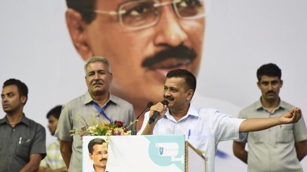 Delhi Chief Minister Arvind Kejriwal speaks during an interactive session with RWAs, markets associations and general public for installation of CCTVs in the national capital, in New Delhi on Sunday, July 29, 2018. (Burhaan Kinu/HT PHOTO) Delhi Chief Minister Arvind Kejriwal speaks during an interactive session with RWAs, markets associations and general public for installation of CCTVs in the national capital, in New Delhi on Sunday, July 29, 2018. (Burhaan Kinu/HT PHOTO)