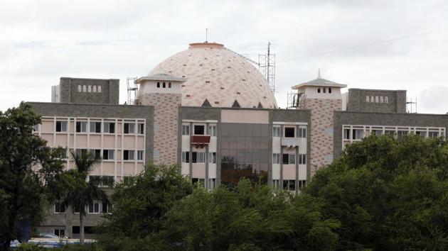 Pune’s Environment Status Report, 2017-18, produced in-house by the Pune municipal corporation (PMC) exclusively in Marathi has data on a variety of parameters. Anything and everything has been presented in the report without any focus, analysis or perspective. (HT PHOTO) Pune’s Environment Status Report, 2017-18, produced in-house by the Pune municipal corporation (PMC) exclusively in Marathi has data on a variety of parameters. Anything and everything has been presented in the report without any focus, analysis or perspective. (HT PHOTO)