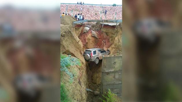 No one was injured in the accident. (ANI Photo) No one was injured in the accident. (ANI Photo)