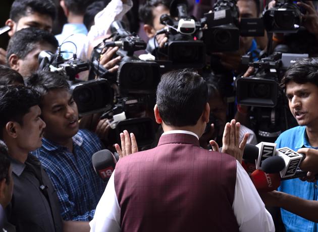 Maharashtra CM Devendra Fadnavis addresses the media after the meeting leaders of the Maratha Andolan and Narayan Rane at Sahyadri Guest House in Mumbai.(HT Photo)