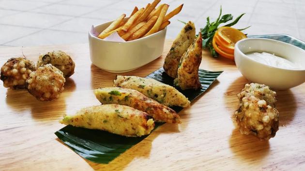 Kache Kele Ke Kebab is a perfect treat for this month (HTPHOTO) Kache Kele Ke Kebab is a perfect treat for this month (HTPHOTO)