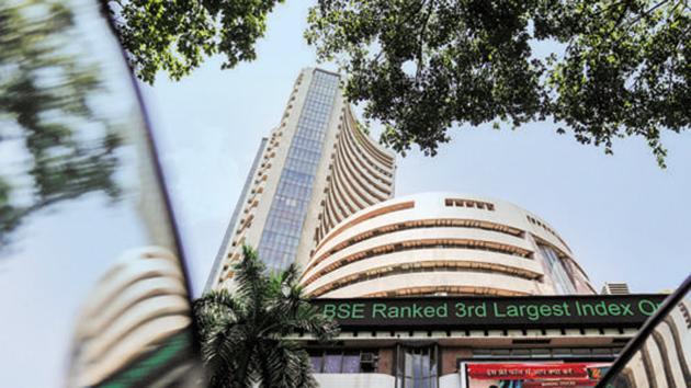 The Bombay Stock Exchange (BSE) building is pictured next to a police van in Mumbai.(REUTERS File Photo)