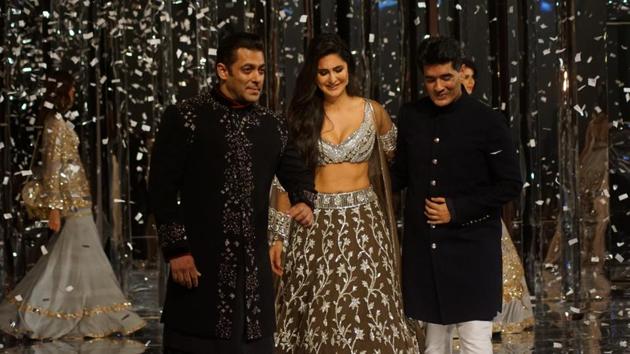 The two actors walked the ramp, garnering much applause from the audience. (IANS) The two actors walked the ramp, garnering much applause from the audience. (IANS)