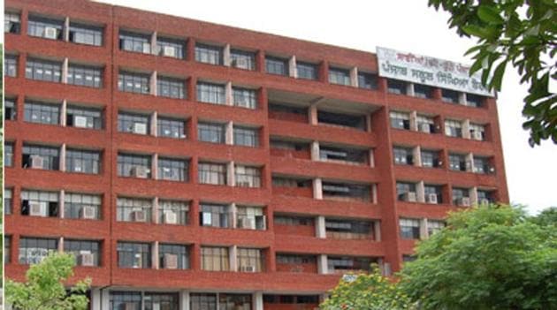 All three convicts, along with Tirath Singh (now deceased), were the members of subordinate selection committee constituted by PSEB for taking interviews of the candidates who had cleared the written and the typing tests. (PSEB Website) All three convicts, along with Tirath Singh (now deceased), were the members of subordinate selection committee constituted by PSEB for taking interviews of the candidates who had cleared the written and the typing tests. (PSEB Website)