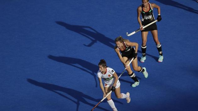 Spain’s Carlota Petchame, (L), runs with the ball during the Women's Hockey World Cup quarterfinal match between Germany and Spain at the Lee Valley Hockey and Tennis Centre in London, England. (Matt Dunham / AP) Spain’s Carlota Petchame, (L), runs with the ball during the Women's Hockey World Cup quarterfinal match between Germany and Spain at the Lee Valley Hockey and Tennis Centre in London, England. (Matt Dunham / AP)