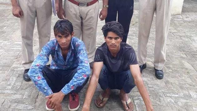 The accused, Jaffar Khan and Saahukar Khan, are being produced in court on Friday, August 3, 2018.(HT Photo) The accused, Jaffar Khan and Saahukar Khan, are being produced in court on Friday, August 3, 2018.(HT Photo)