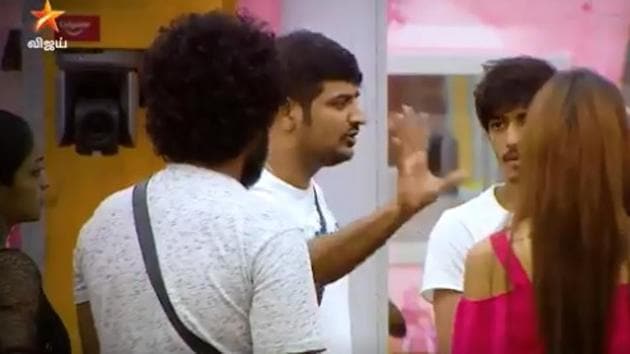 Bigg Boss 2 Tamil, episode 48: Sathish confessed that he got mad when Aishwarya dumped trash on Balaji’s head. Bigg Boss 2 Tamil, episode 48: Sathish confessed that he got mad when Aishwarya dumped trash on Balaji’s head.