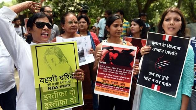 Member of different NGO shout slogans against Nitish Kumar during a protest over the issue of alleged sexual abuse at a government-funded shelter home in Muzaffarpur district, at Bihar Bhawan in New Delhi. (Sonu Mehta/HT Photo) Member of different NGO shout slogans against Nitish Kumar during a protest over the issue of alleged sexual abuse at a government-funded shelter home in Muzaffarpur district, at Bihar Bhawan in New Delhi. (Sonu Mehta/HT Photo)