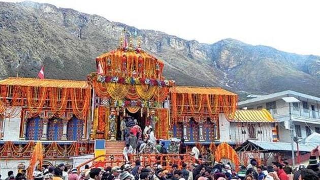 Locals celebrating the opening of the Badrinath portals.(HT File Photo)