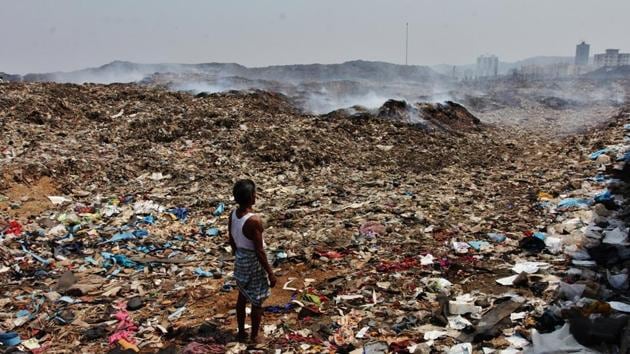 The Deonar dumping ground holds around 12 million tonnes of waste that is generated by Mumbai(HT File Photo) The Deonar dumping ground holds around 12 million tonnes of waste that is generated by Mumbai(HT File Photo)