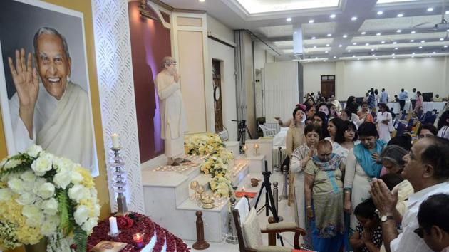Dada JP Vaswani's 100th birthday celebration at Sadhu Vaswani mission on Thursday. (Ravindra Joshi/HT PHOTO)