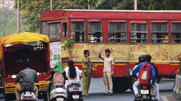 In the last six months, PMPML buses have had a breakdown over 20, 000 times, leading to large traffic chaos. (HT File Photo) In the last six months, PMPML buses have had a breakdown over 20, 000 times, leading to large traffic chaos. (HT File Photo)