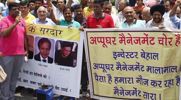 Investors protest against the Appu Ghar water park management in Gurugram, July 15, 2018. (Yogendra Kumar/HT File Photo) Investors protest against the Appu Ghar water park management in Gurugram, July 15, 2018. (Yogendra Kumar/HT File Photo)