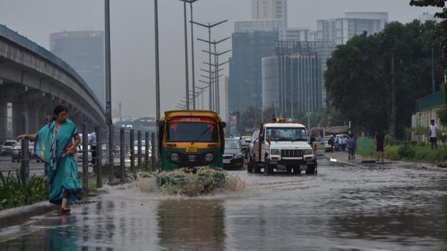 Between Monday and Tuesday, rains helped improved the city’s air quality with PM2.5 concentration dropping to 70.31ug/m3 (micrograms per cubic metre of air). (Yogesh Kumar/HT Photo) Between Monday and Tuesday, rains helped improved the city’s air quality with PM2.5 concentration dropping to 70.31ug/m3 (micrograms per cubic metre of air). (Yogesh Kumar/HT Photo)